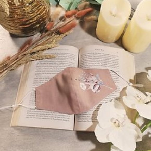 3 Pack Sakura Painted Linen Face Masks - Picture 7 of 10